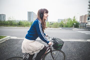 Kobieta na rowerze