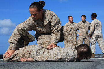 Kobiety w marines (zdj, ilustracyjne)