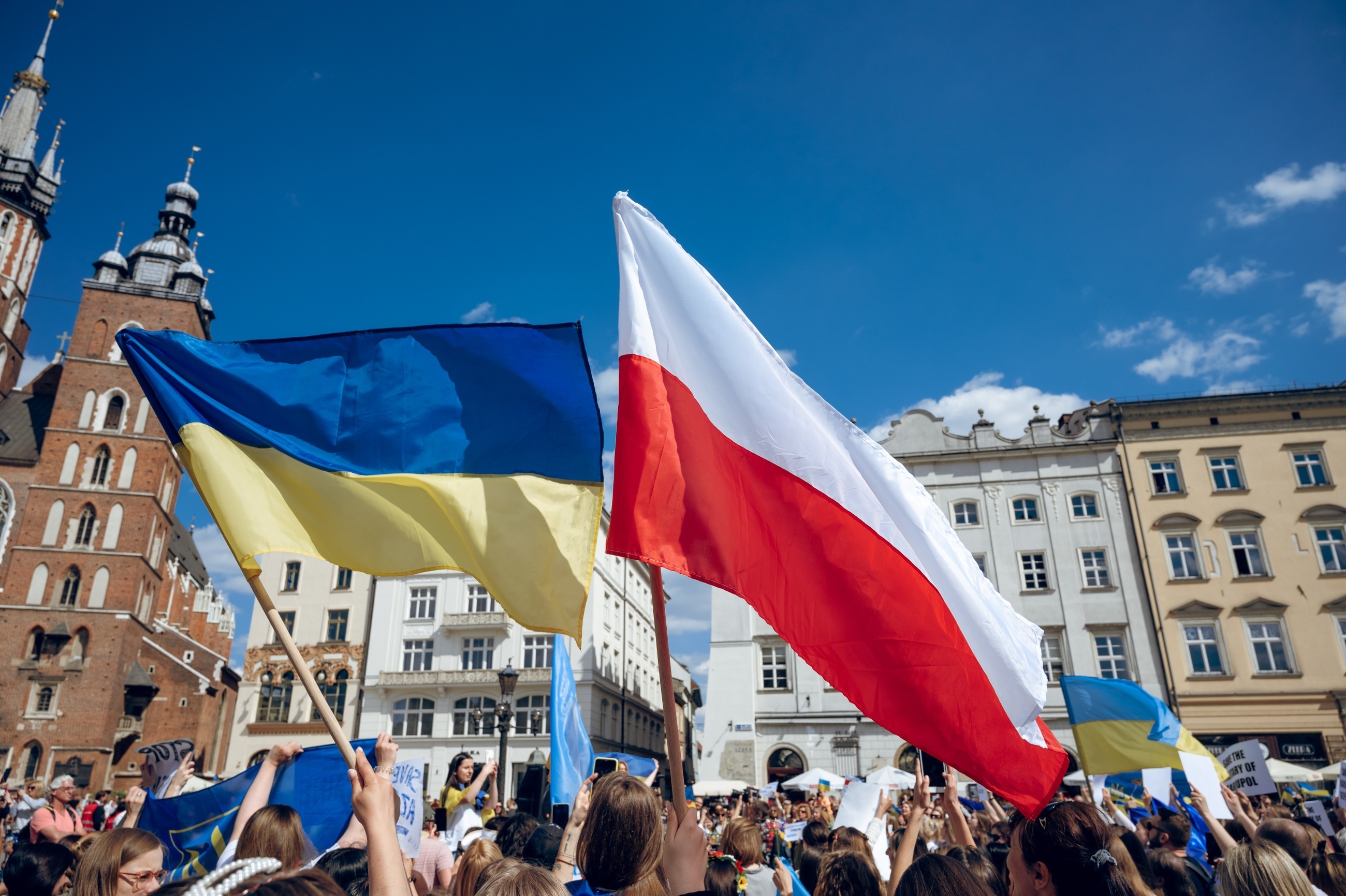 Flaga polsko-ukraińska. Zdjęcie ilustracyjne