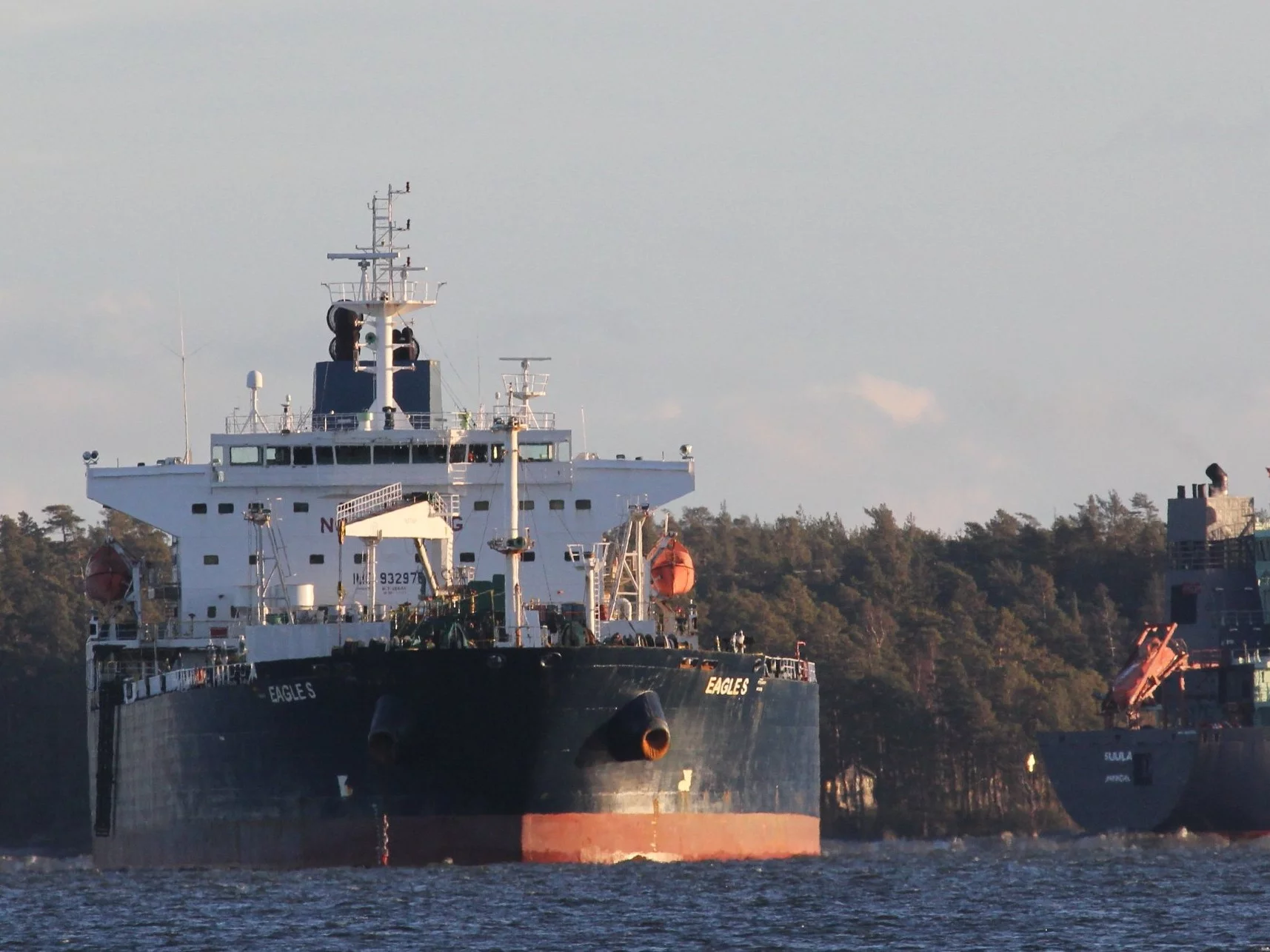 Eagle S po przetransportowaniu do fińskiego portu w Porvoo