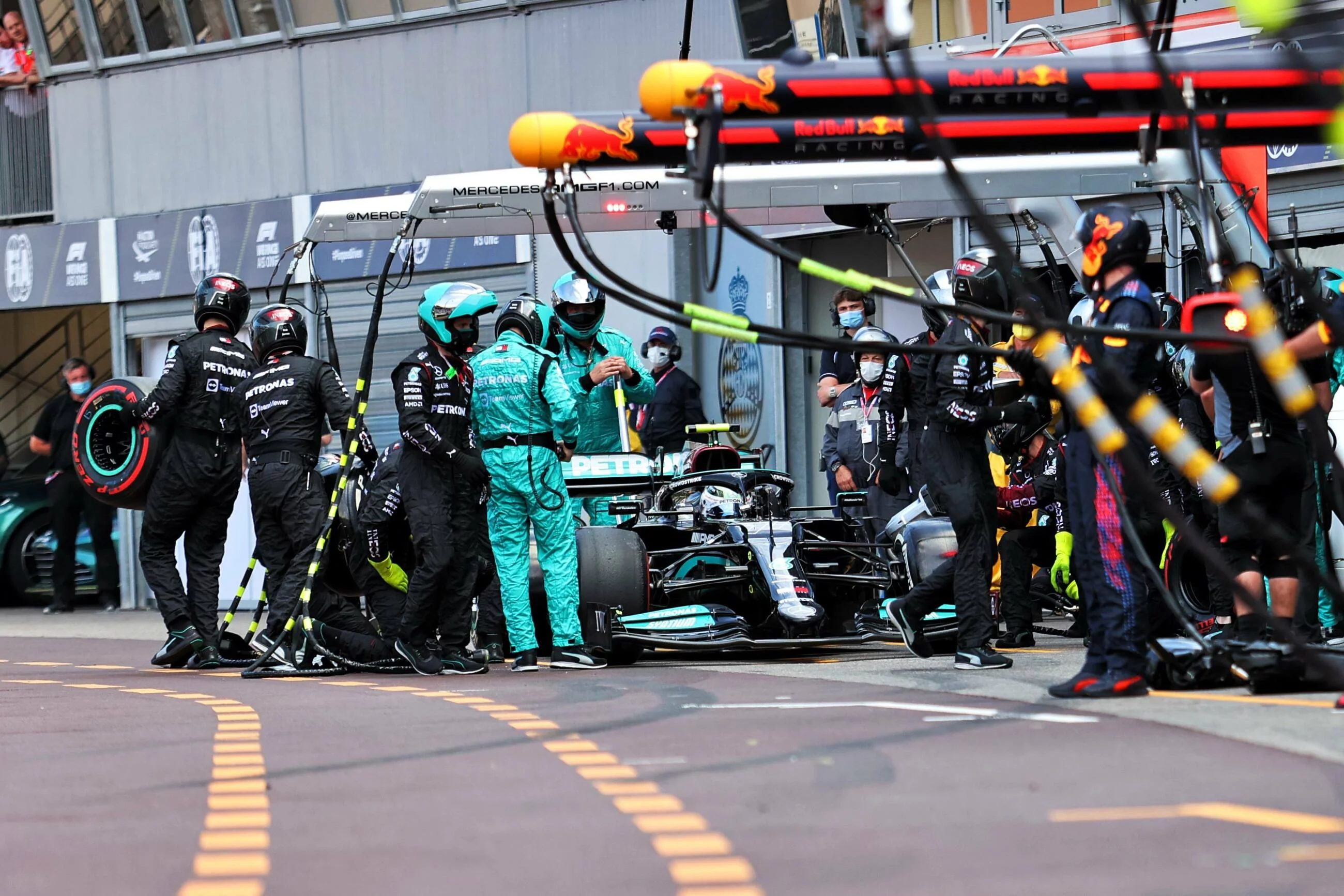 Nieudany pitstop Mercedesa