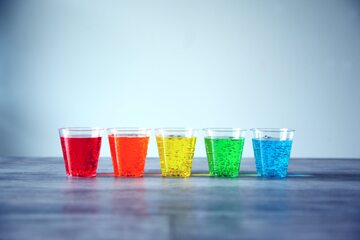 Kolorowe napoje gazowane