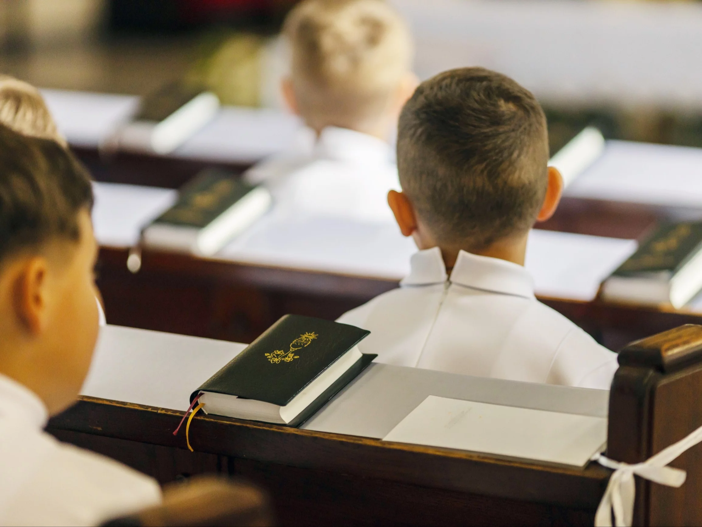Komunia święta. Znana aktorka radzi, co podarować