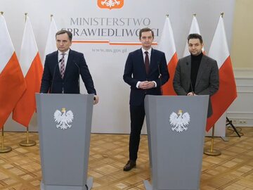Konferencja polityków Solidarnej Polski. Od lewej: Zbigniew Ziobro, Sebastian Kaleta i Patryk Jaki