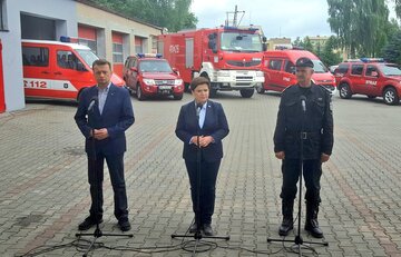 Konferencja premier Beaty Szydło i szefa MSWiA Mariusz Błaszczaka