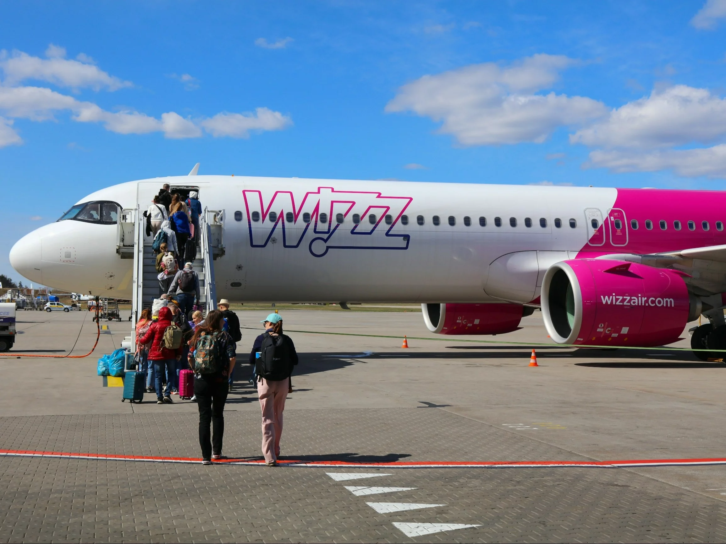 Obejrzysz film i wyślesz wiadomość. Tyle zapłacimy za internet w Wizz Air