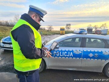 Kontrola policyjna TIR-ów (autostrada A4)