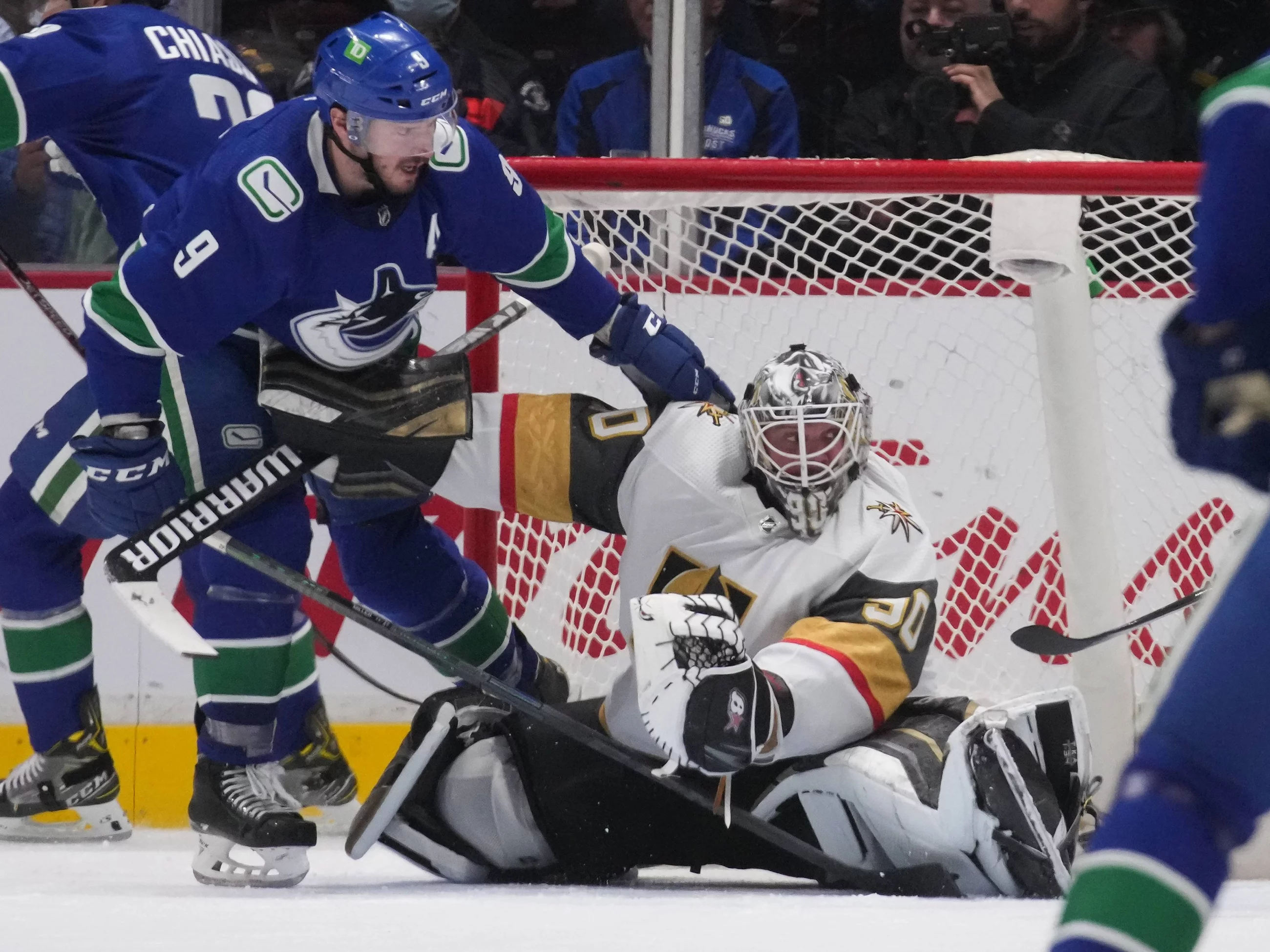 Robin Lehner ma kłopoty