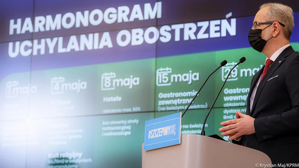 Minister Adam Niedzielski na konferencji ws. obostrzeń