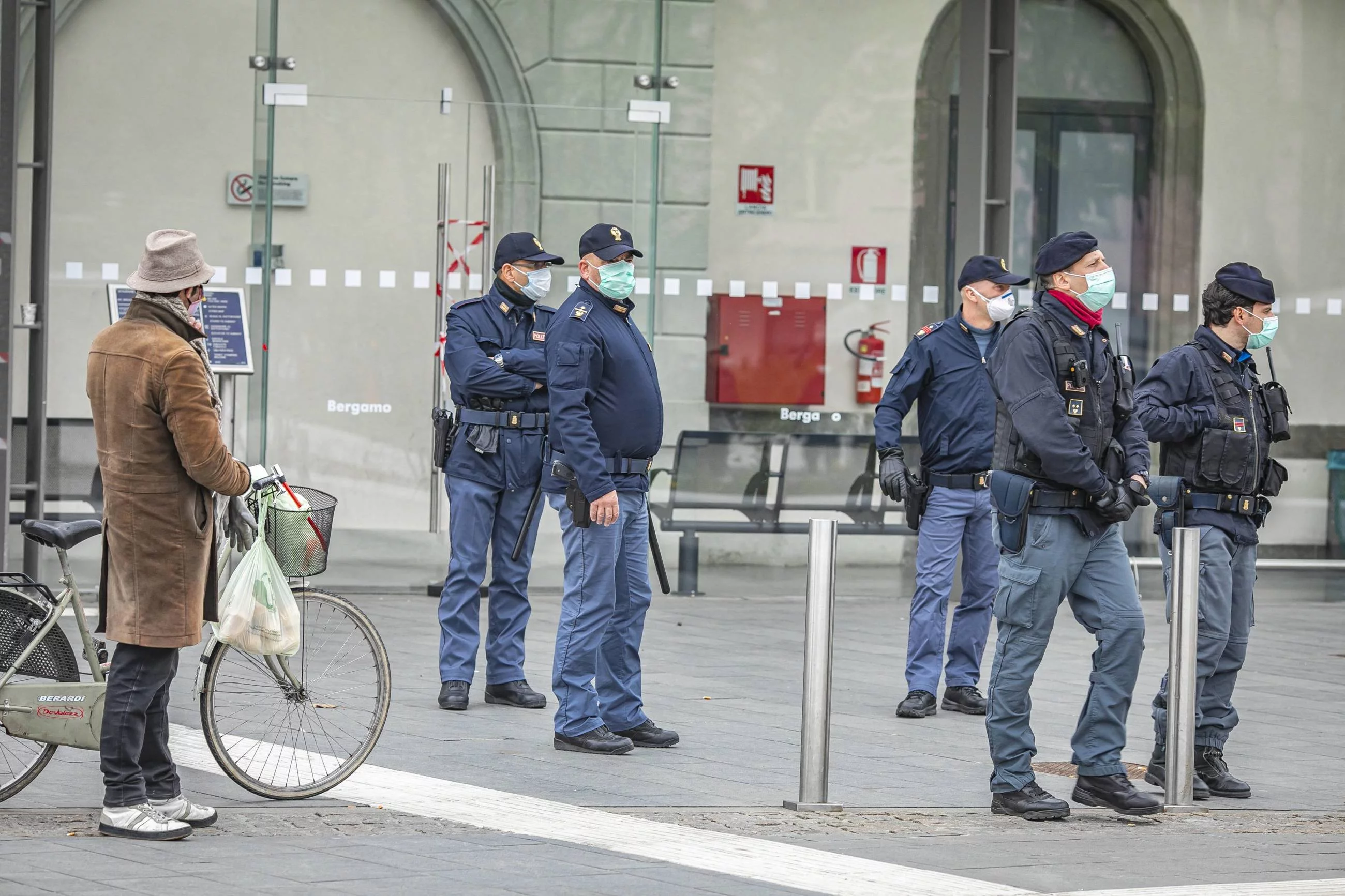 Policja we włoskim Bergamo