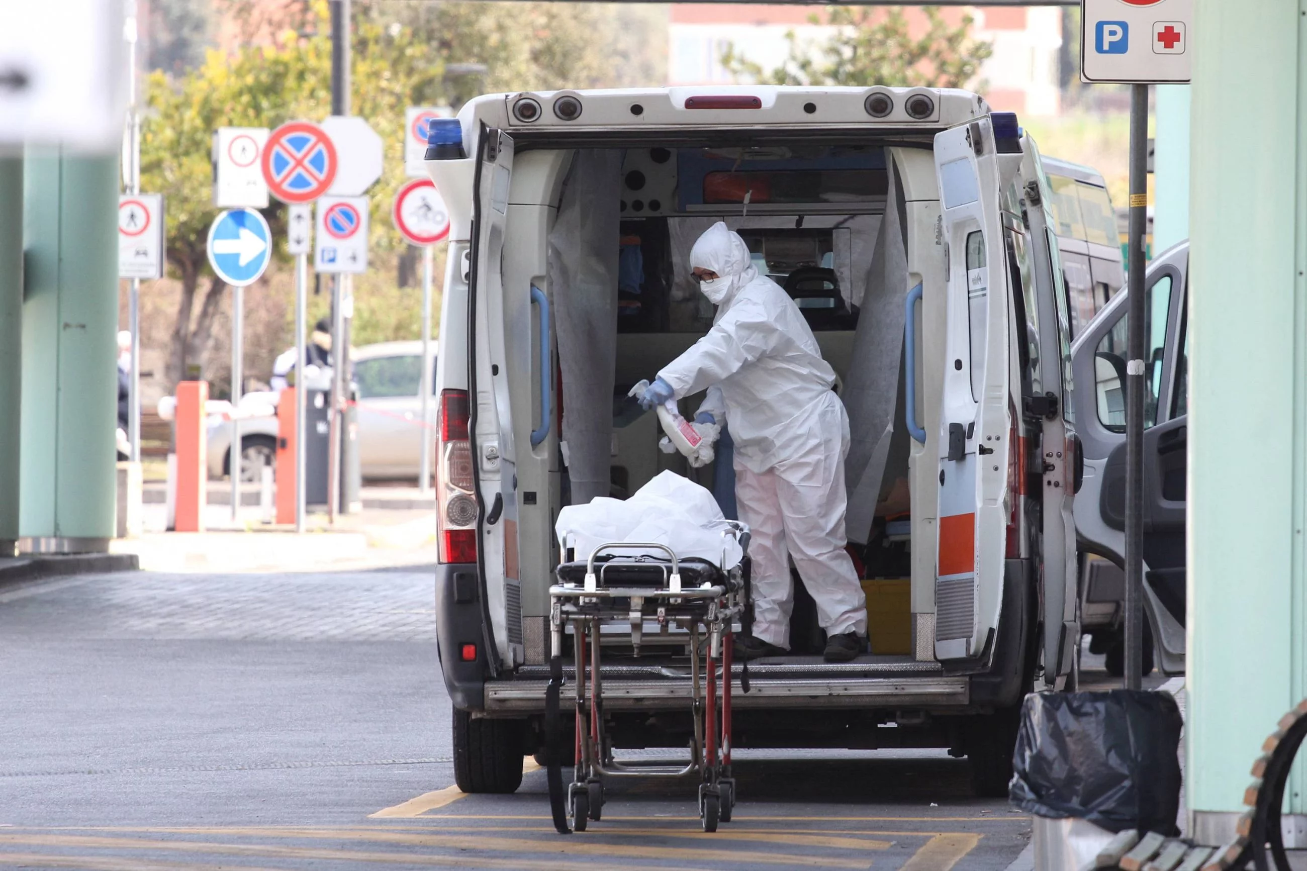 Ambulans sanitarny w Rzymie