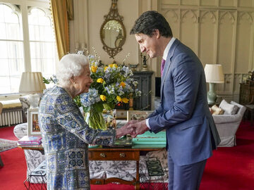 Królowa Elżbieta II i premier Kanady