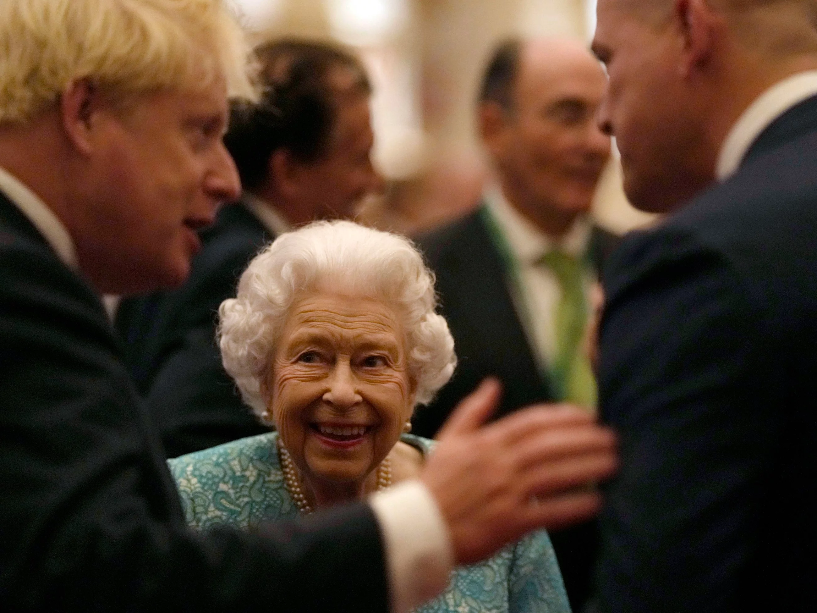 Boris Johnson i królowa Elżbieta II