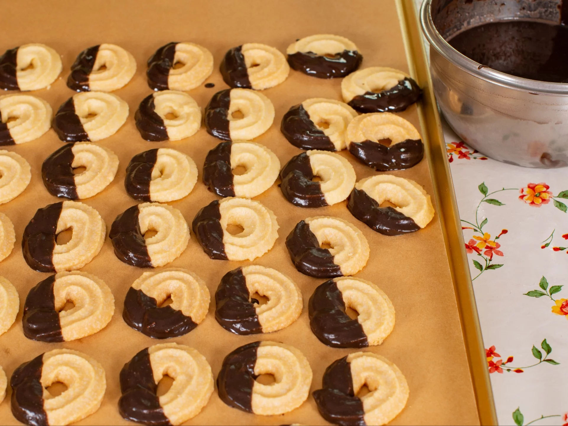 Kruche ciasteczka w czekoladzie