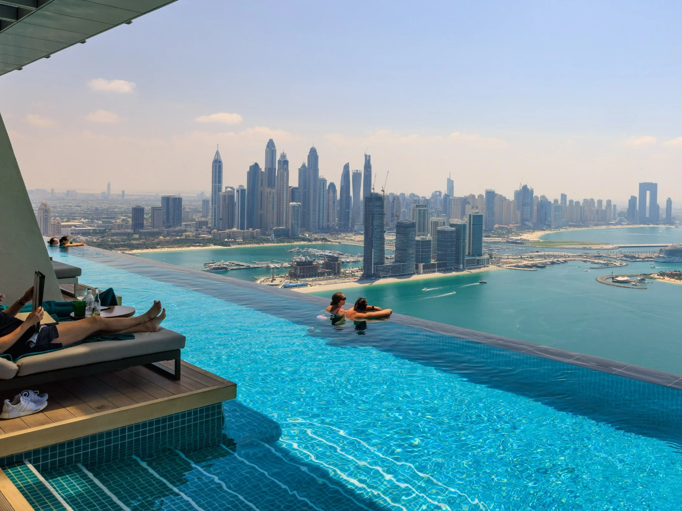 Potężny kryzys w turystyce. Tyle stracą Dubaj i inne miasta