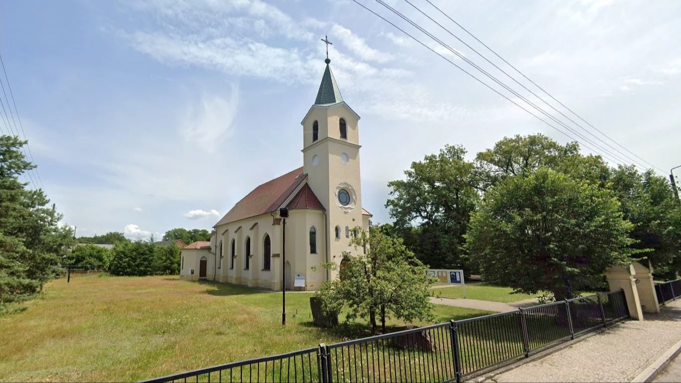Kościół parafialny pw. Zmartwychwstania Pańskiego w Ruszowie