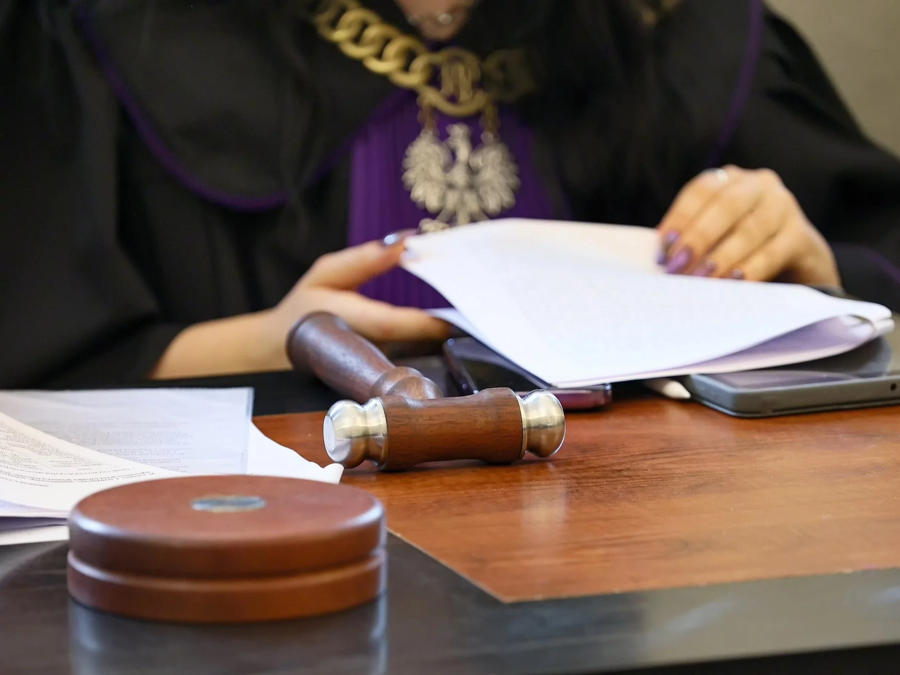 Kto dziedziczy po ojcu? Ten zapis w prawie zaskakuje wiele rodzin