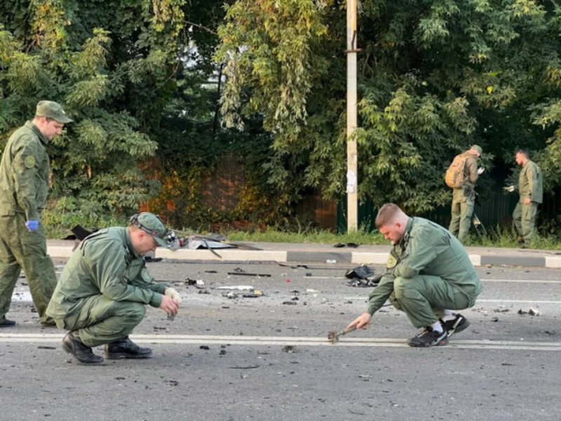 Rosyjski komitet śledczy na miejscu zamachu