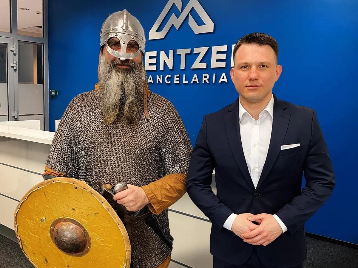 Sławomir Mentzen z przedstawicielem Kuchni Vikinga