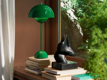 Lampy stołowe pomagają stworzyć w domu przytulną atmosferę
