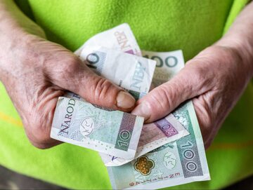Lawinowo rośnie w Polsce liczba osób z bardzo niską emeryturą