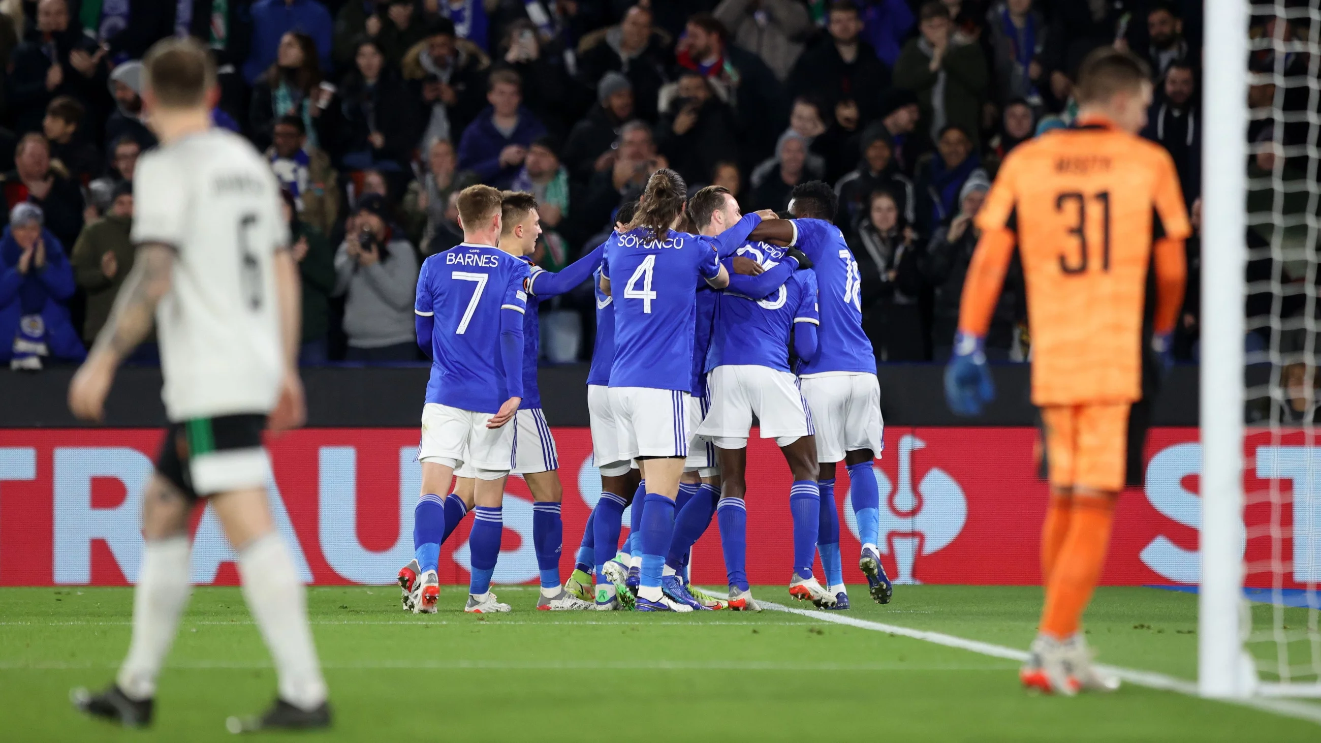 Radość piłkarzy Leicester City po golu w meczu z Legią Warszawa