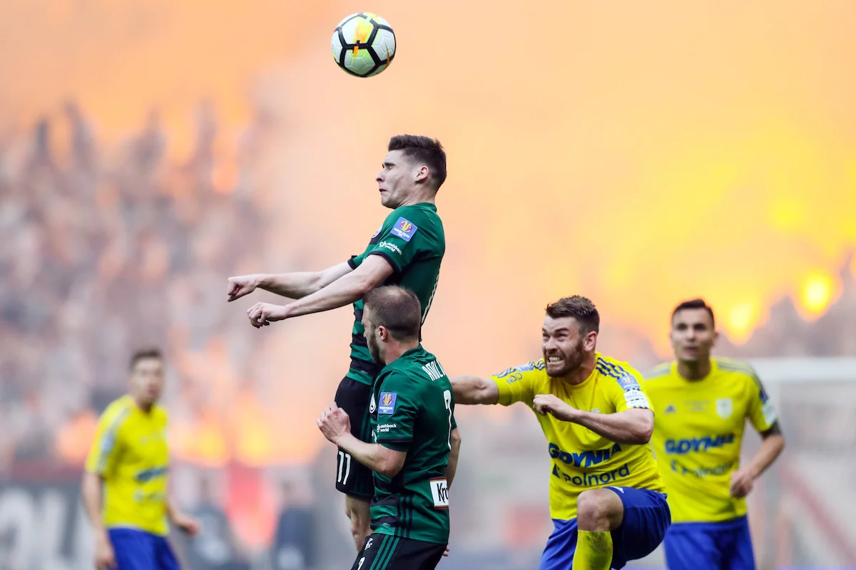 Kadr z meczu Arka Gdynia - Legia Warszawa