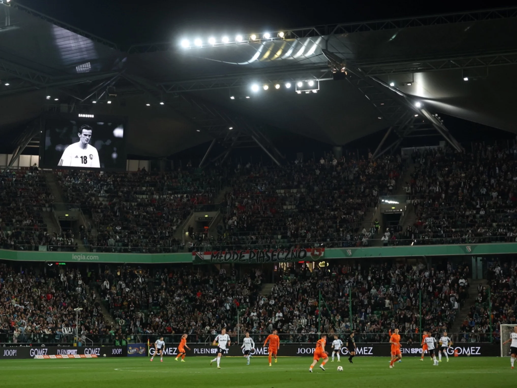 Stadion Legii Warszawa i hołd dla Jacka Magiery