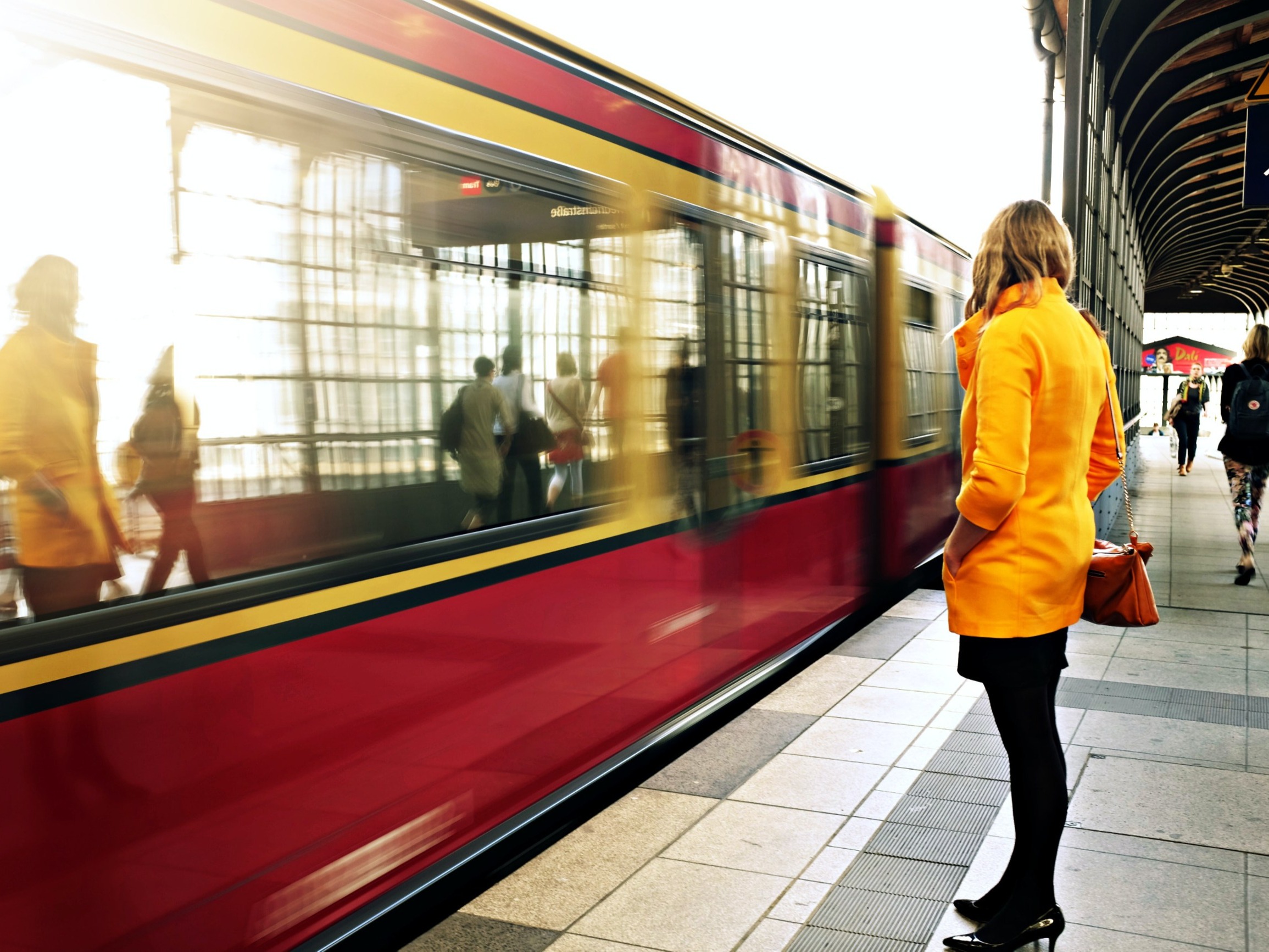 Zdjęcie ilustracyjne, kobieta w metrze