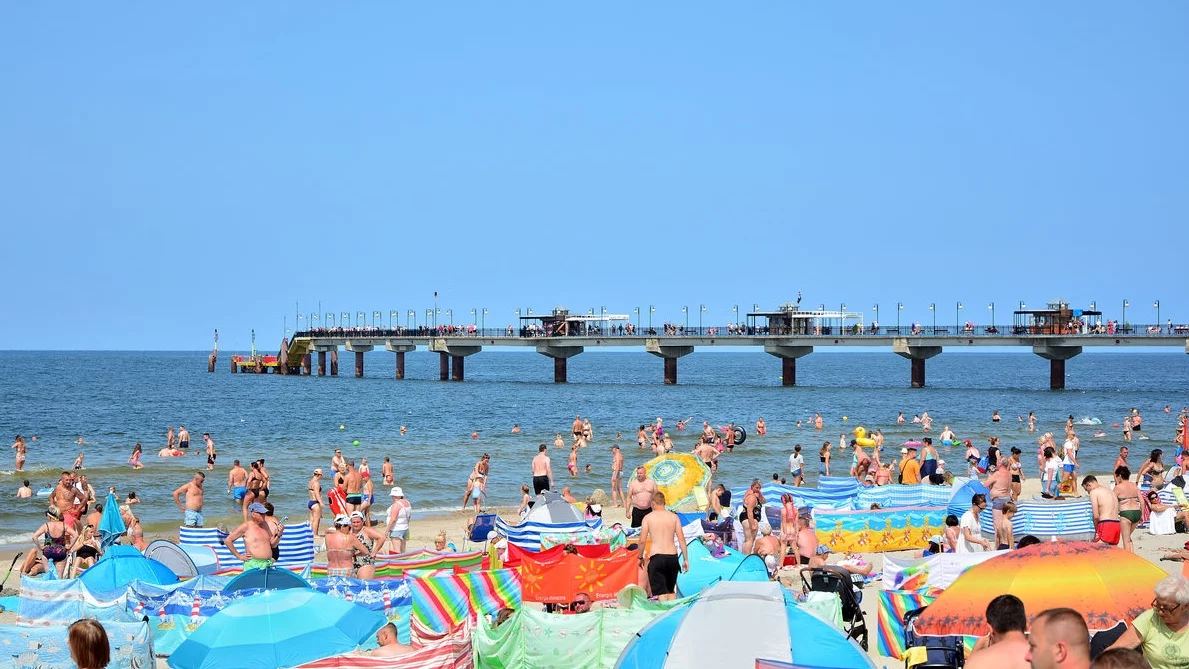 Plażowicze w Międzyzdrojach