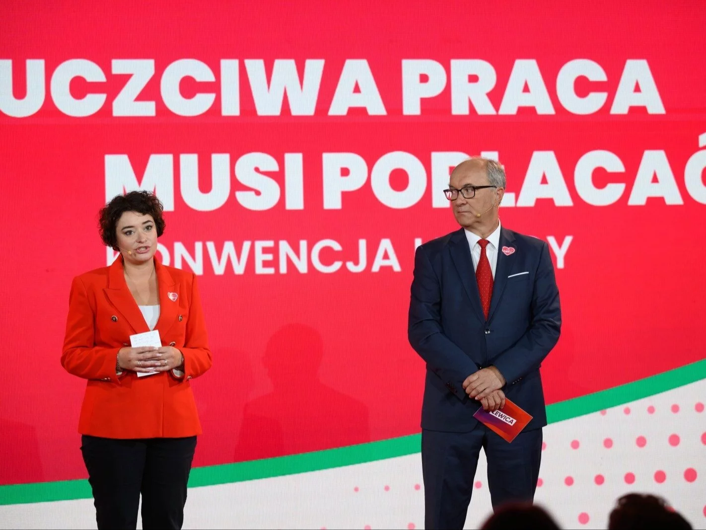 Posłanka Lewicy Anna Maria Żukowska i współprzewodniczący Nowej Lewicy Włodzimierz Czarzasty podczas konwencji programowej