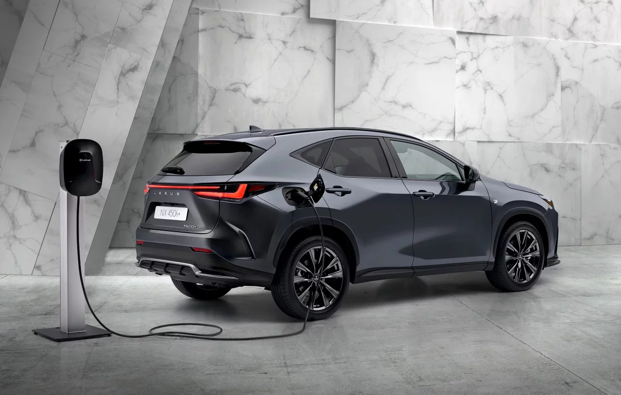 Lexus NX 450h+