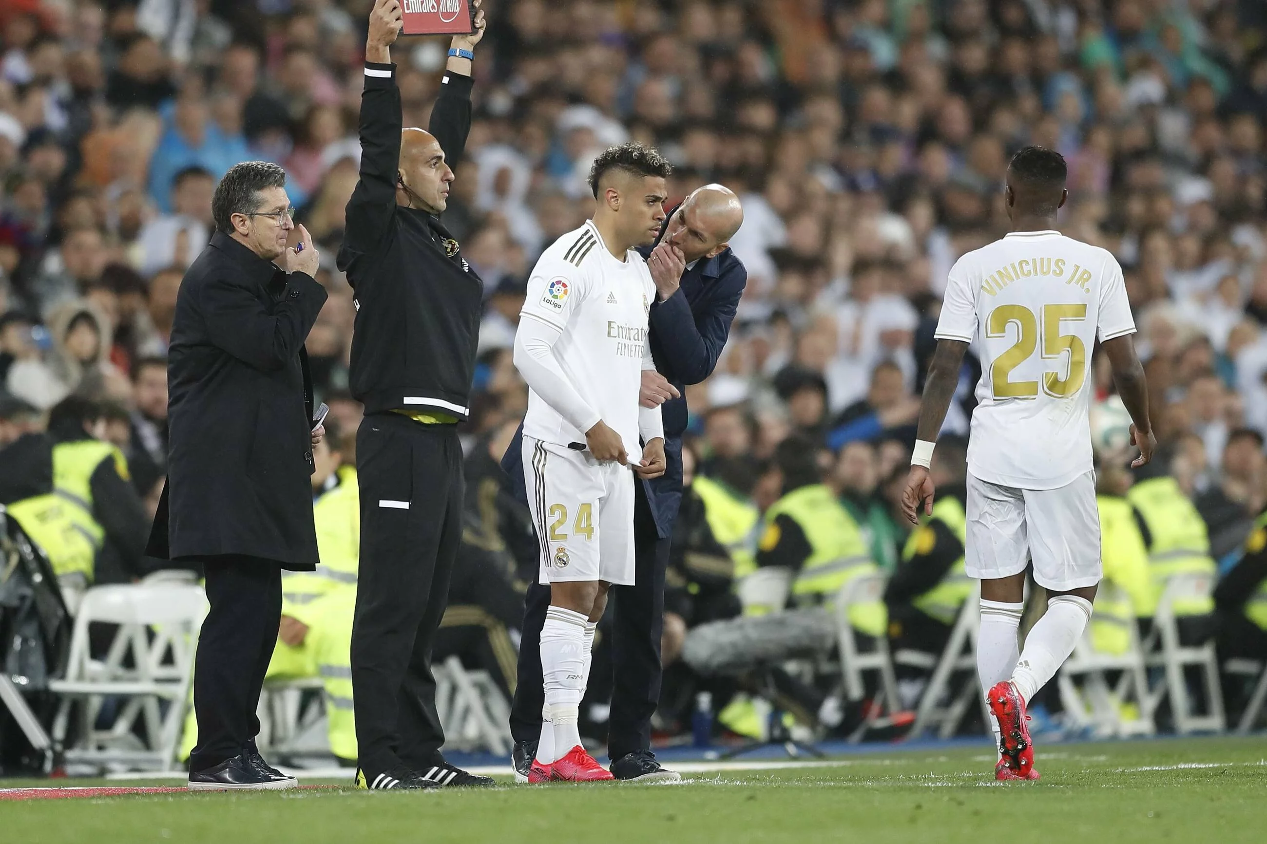 Mariano Diaz wchodzi na boisko