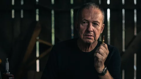 Bogusław Linda w filmie „Zamach na papieża”