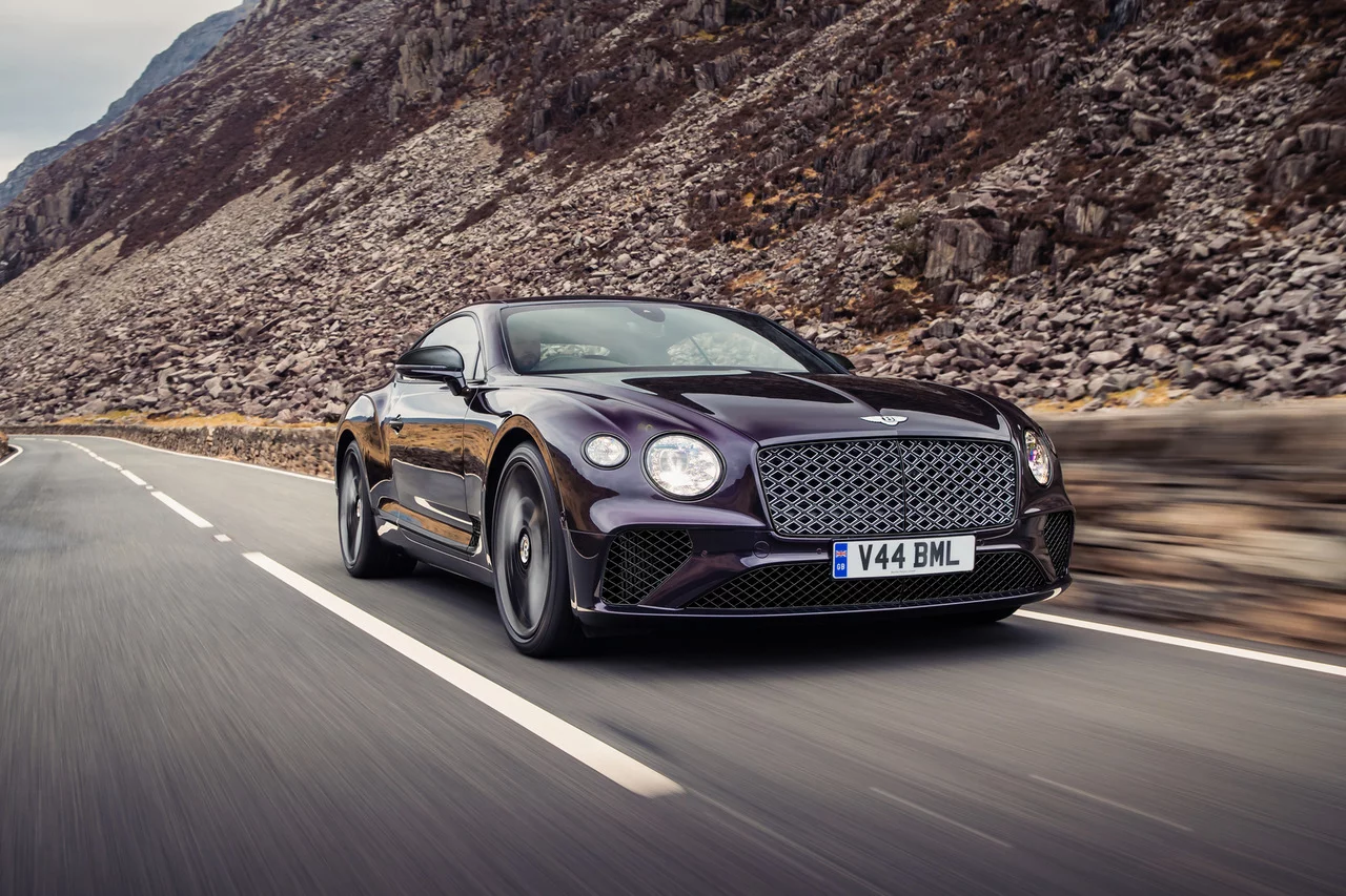 Bentley GT Mulliner Blackline