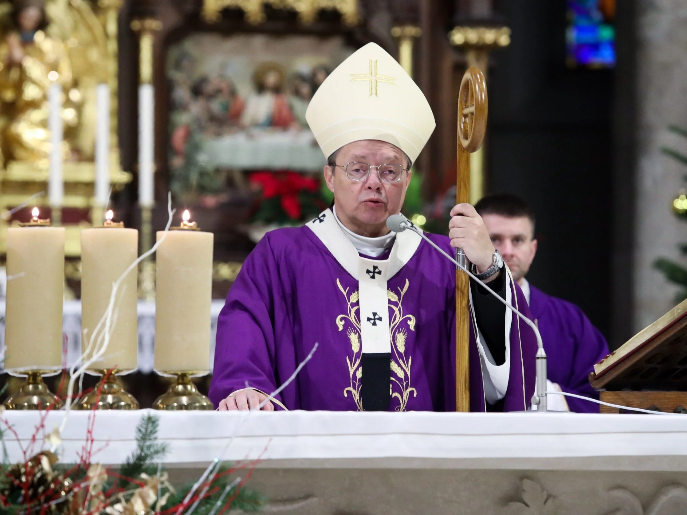 Łódzka kuria ostrzega ws. profilu kard. Grzegorz Rysia. Padł apel do wiernych