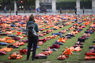 Londyński happening mający zwrócić uwagę na tragedię uchodźców