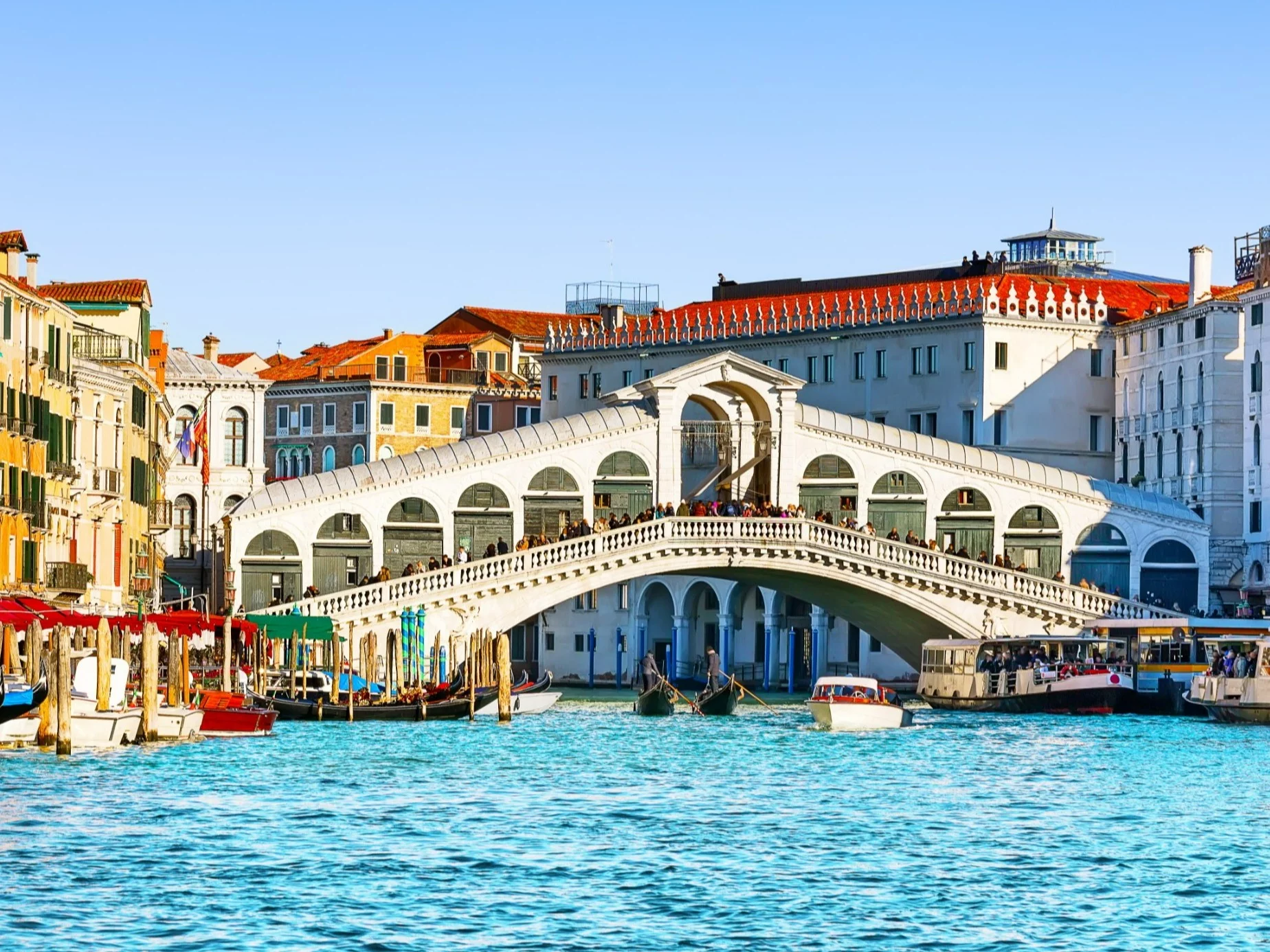 LOT znów wyprzedaje bilety taniej. Tym razem na liście włoska perełka