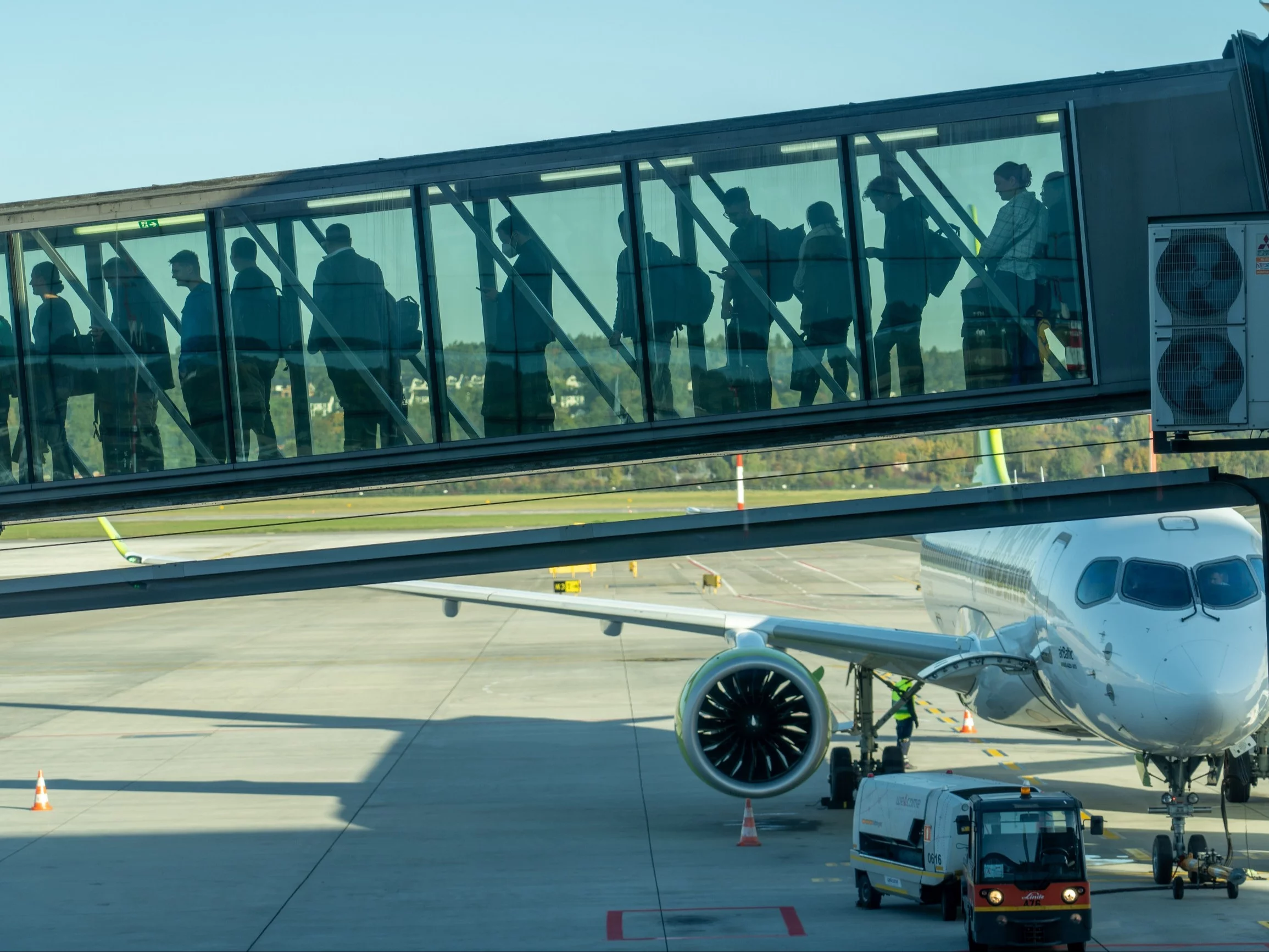 Pasażerowie na lotnisku Kraków Airport