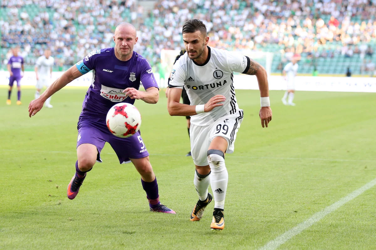 Kadr z meczu Legia Warszawa - Sandecja Nowy Sącz