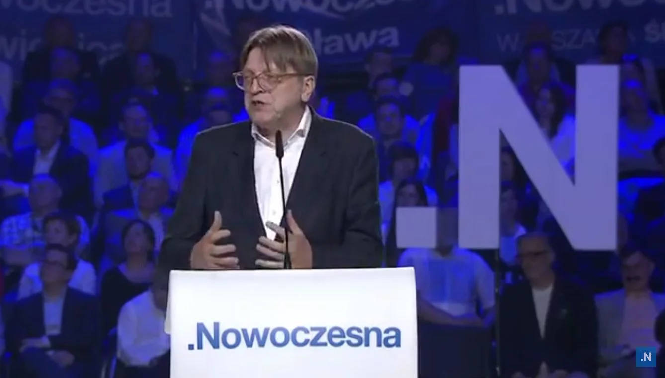 Guy Verhofstadt podczas konwencji .Nowoczesnej