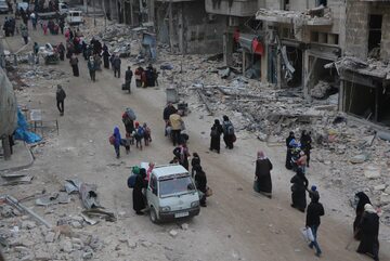 Ludność cywilna opuszczająca Aleppo (grudzień 2016 r.)