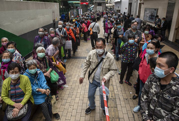 Ludzie na ulicy w Hongkongu