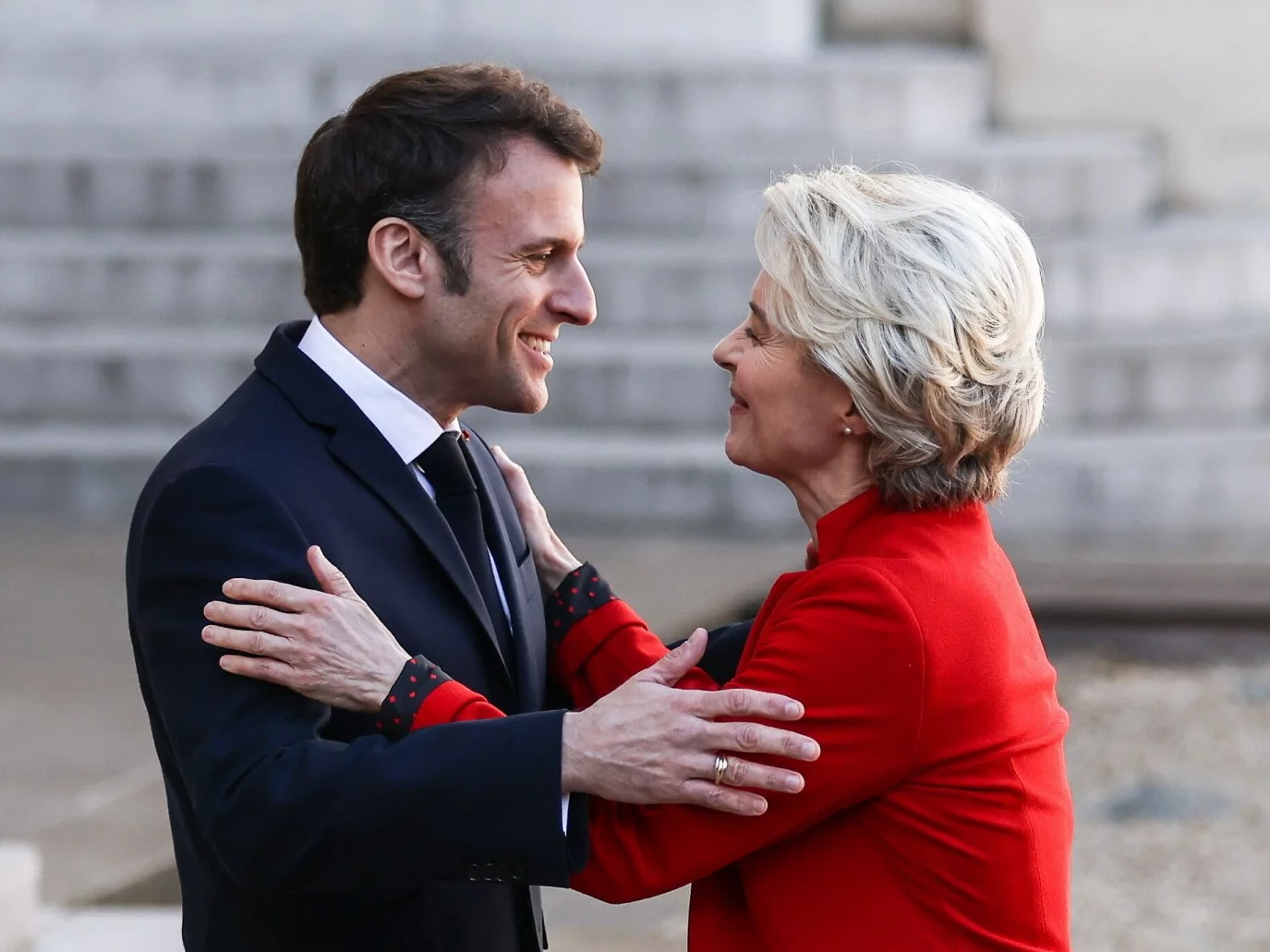 Emmanuel Macron i  Ursula von der Leyen