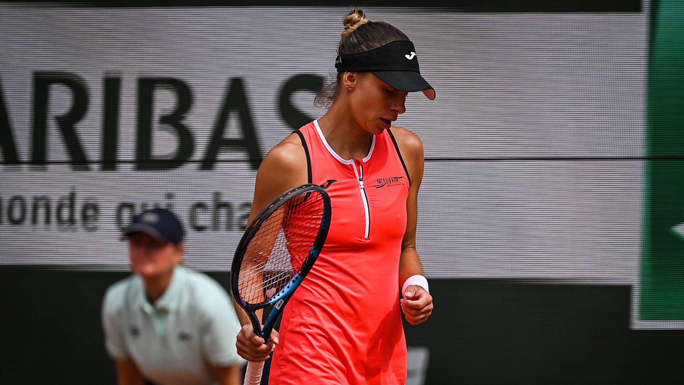 Magda Linette odpadła z French Open 2022. Polka przegrała z niżej notowaną rywalką – Tenis – Sport Wprost