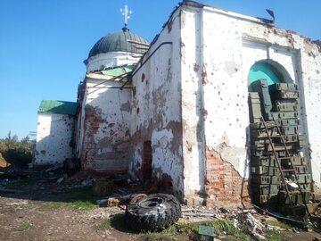 Mała Komyszuwacha pod Iziumem. Zniszczona przez Rosjan cerkiew