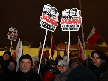 Manifestacja przed Aresztem Śledczym w Radomiu