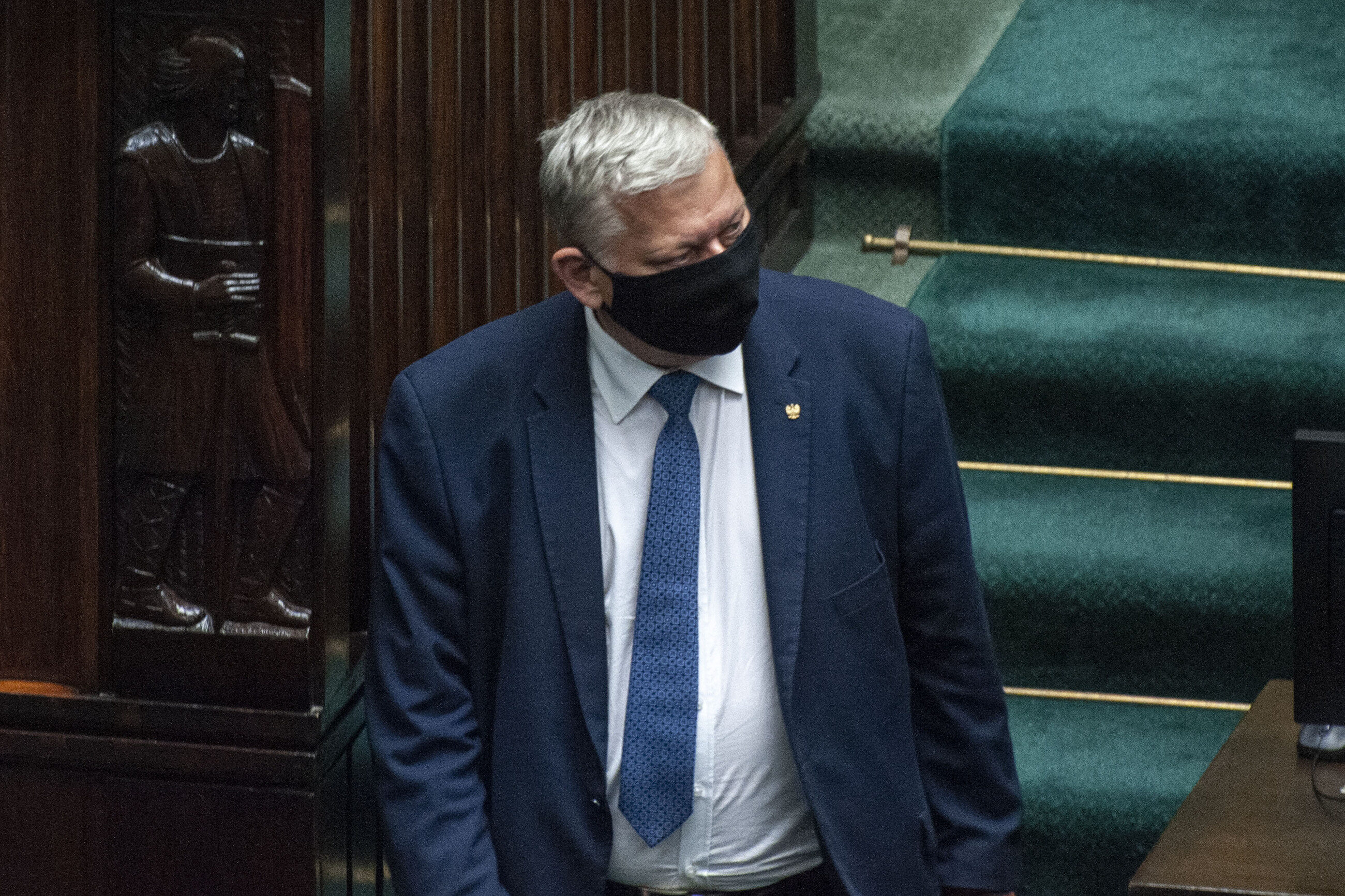 Marek Suski odpowiada na zarzuty: Naciskałem tylko na przycisk od windy - Vimarsana News