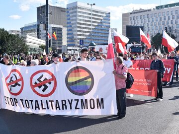 Marsz narodowców w 76. rocznicę Powstania Warszawskiego w 2020 roku