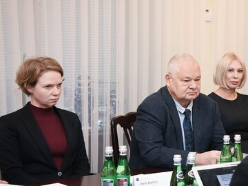 Marta Kightley z prezesem Adamem Glapińskim